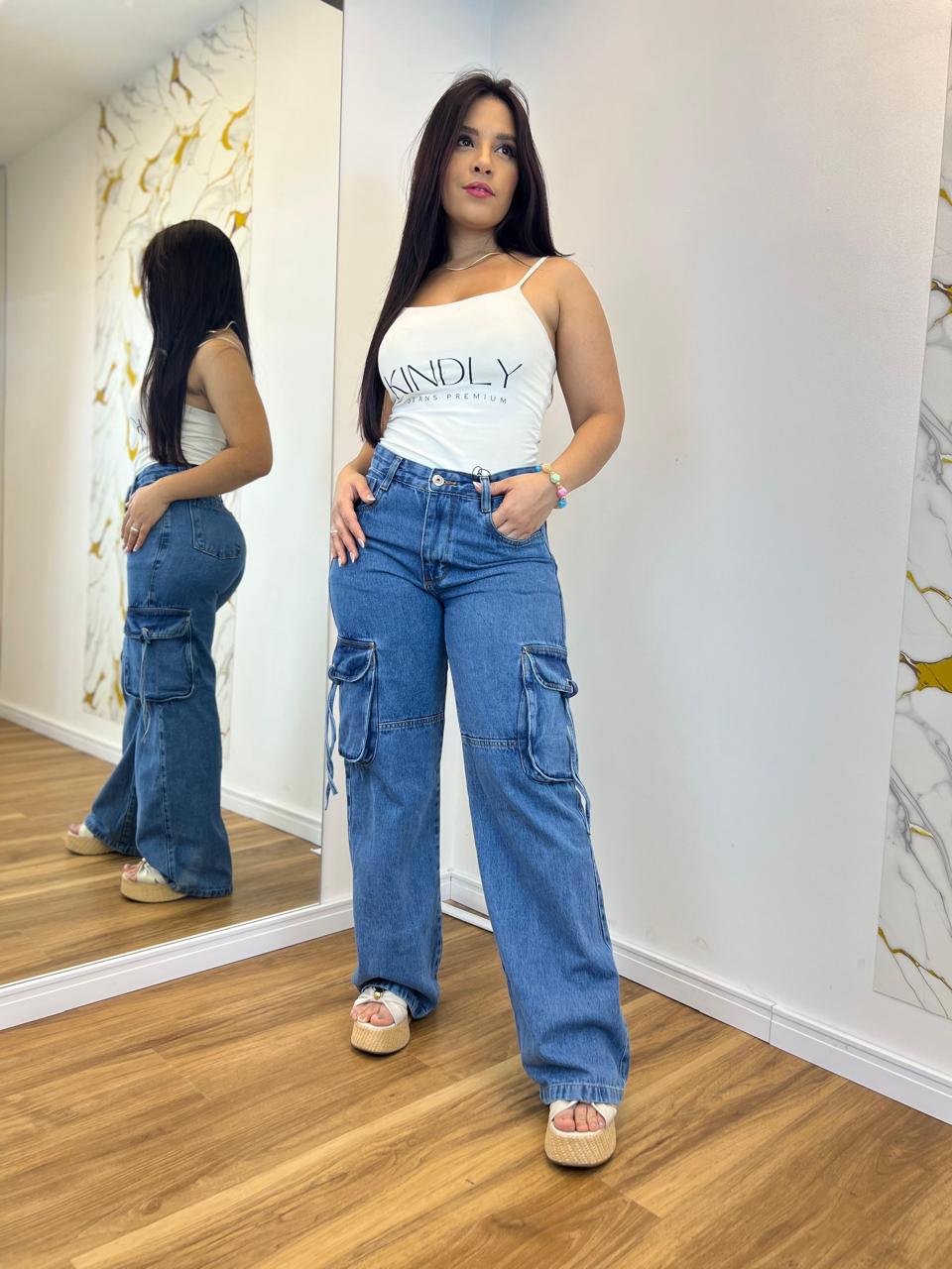 WIDE LEG&nbsp; BOLSO ARREDONDADOS COM ILHÓS